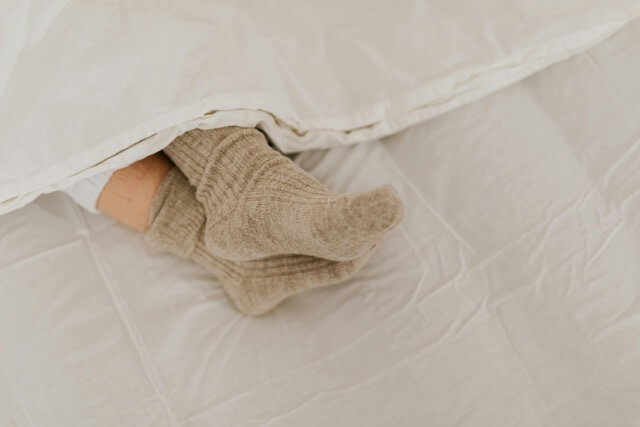 Sleep better and fall asleep faster with socks